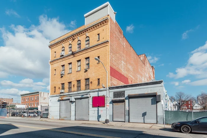 LARGE INDUSTRIAL WAREHOUSE PRESENTLY USED FOR STORAGE IN THE JACKSON HILL REDEVELOPMENT AREA. 4 AND 1/2 STORIES - FIRERATED BUILDING. ENTRANCES ON COMMUNIPAW AVE AND HARRISON AVE. 2 FREIGHT ELEVATORS. NY SKYLINE VIEW FROM ROOF. CALL LISTING AGENT , PATRICIA CONNORS 201-970-6496.