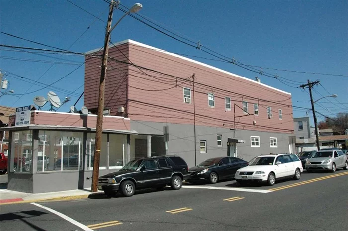 5 UNITS MIXED USE BUILDING W/LARGE PARKING LOT, LOCATED AT 6 CORNERS DOWNTOWN NORTH BERGEN, 1 RETAIL STORE, 4 RESIDENTIAL UNITS, CURRENT GREEN CARD, CLOSE TO LIGHT RAIL/TRANSPORTATION, GREAT INVESTMENT. RETAIL STORE VACANT, 1-BEDROOM APT VACANT, 2-BEDROOM APT VACANT, 1 BEDROOM, 2 BEDROOM.