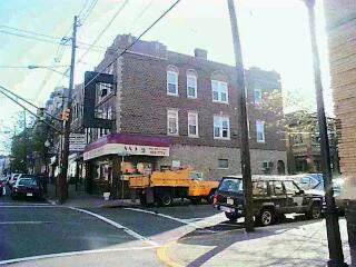 INVESTMENT CORNER PROPERTY ON PARK AVENUE BRICK WITH CONNERCIAL DELI STORE ON 1ST FLOOR WITH 2 APTS ABOVE HALLWAY WAS RENOVATED NEW WINDOWS NEW STORE TOTALLY RENOVATED WITH ALL NEW FIXTURES & STORE FRONT TENANTS PAYS ALL UTILITIES $425, 000