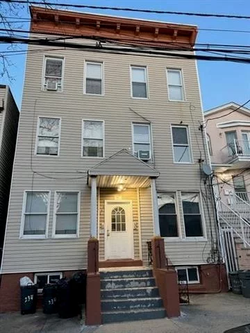 Six Two Bedroom apartments with hardwood floors, modern eat in kitchens and bath newer green card all separate gas boilers and hot water heaters. Full Basement with two entrances Backyard great location 1/2 block from Kennedy Blvd. Apt 1L $985.00 1R $1267.00 2L $1008.00 2R $944.00 3R $1400 3L$1210.00 Approx yearly expenses Insurance $4822.00 Water $3132.92 Taxes $9914.36 great location.