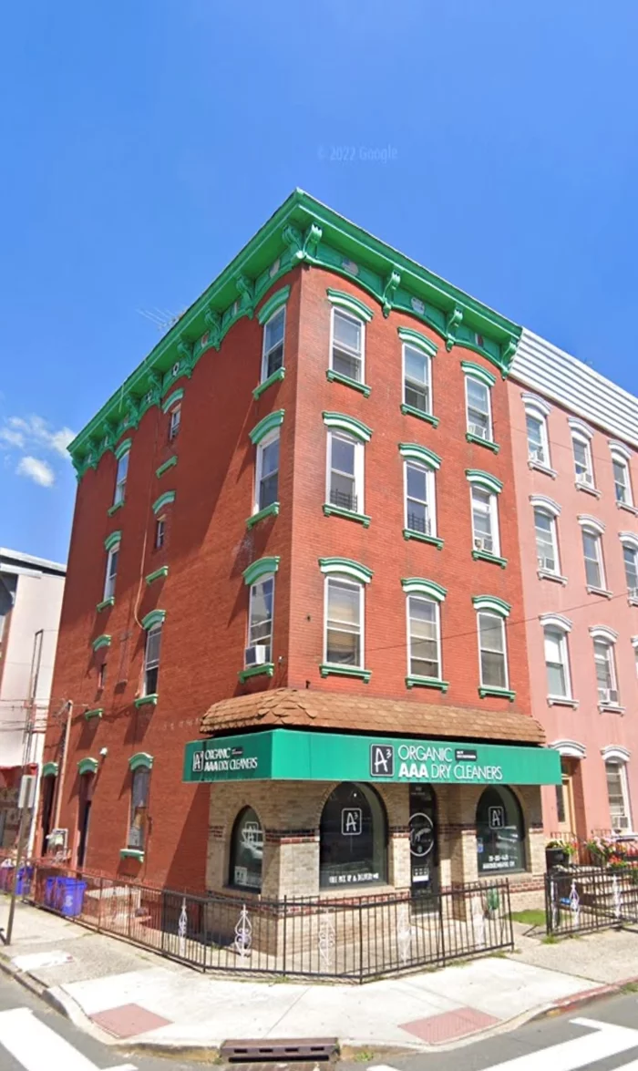 Commercial mixed use building for sale in Hoboken 3 two bedroom apts fully occupied 2 commercial spaces around 2000sqf located in the middle of town near the Lite rail/bus to NYC. Close to all major Food stores, Parks and conveniences.