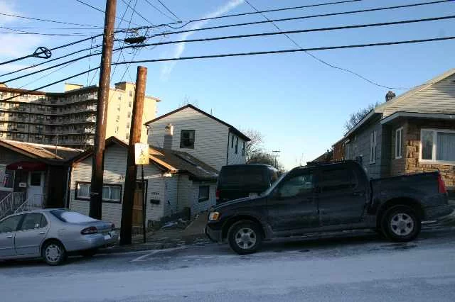 NICE 1 FAMILY PLUS VACANT LOT FOR SALE. 3 BRS 2 BTHS IDEAL FOR HANDYMAN OR DEVELOPER . GREAT OPPORTUNITY FOR INVESTMENT I N BOOMING AREA OF NORTH BERGEN. CLOSE TO EVERYTHING . 1 FAMILY CAN BE SOLD SEPARATELY