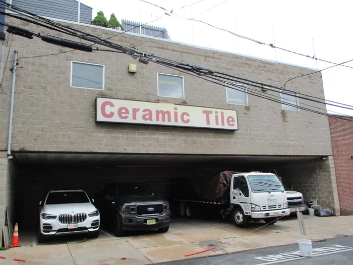 Fantastic 5000 sqf. warehouse space for rent. 20 ft high ceilings. Bathroom with handicap access. Loft can be finished for office space. Roll up garage access, 1 car parking, in prime location, minutes to NYC. Call Today Wont Last!