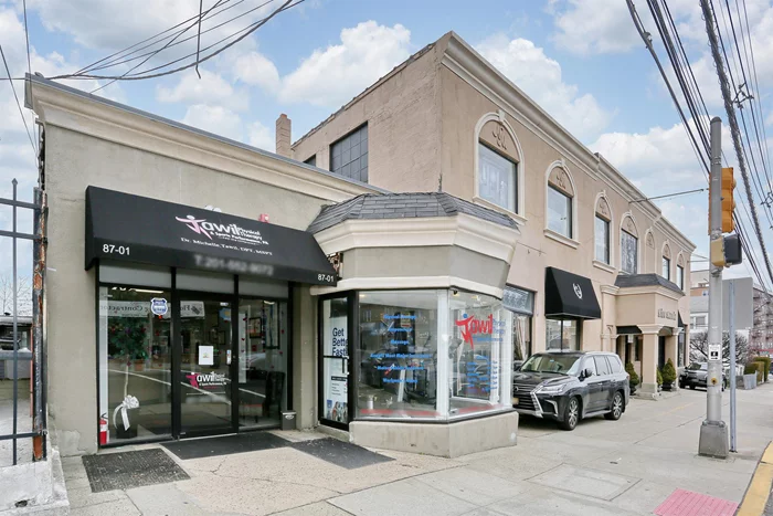 Great for a store or Office Space for rent Ground Level with high Ceilings, totally renovated currently a Physical therapy Office. Great location with lots of windows facing east and very convenient to public transportation.20 minutes to midtown Manhattan.