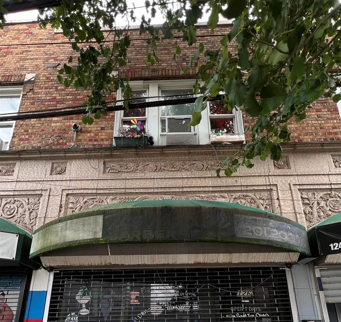 Available retail space with 800 square ft in Jersey City in the Bergen-Lafayette area! Featuring its own private bathroom and bricks walls. Come schedule a tour and make it your own!