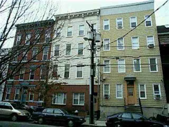 BRIGHT QUIET COMFORTABLE 1BD & DEN CONDO, FREE LAUNDRY ROOM & BEAUTIFUL COMMON GARDEN, TENANT ON MO TO MO LEASE, 10 MIN WALK TO PATH, CONDO ASSOC IN EXCELLENT CONDITION, NEW FURNANCE & HOT WATER TANK, SELLER IS A LICENSED REAL ESTATE AGENT