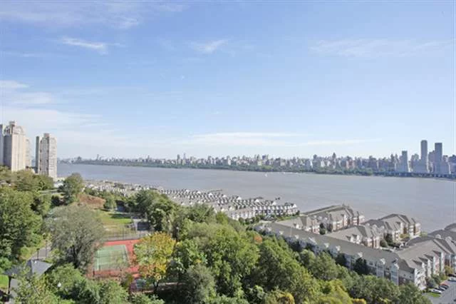 SPACIOUS 2 BEDROOM AND 2 FULL BATH WITH AN EXTRAORDINARY VIEW OF THE GWB & NYC SKYLINE. THIS HOME FEATURES AN OPEN FLOOR PLAN AND LARGE TERRACE. C.C. $603., UTILITIES $293 HEAT, HOT WATER, GAS, ELECTRIC, $100 PER MONTH =$996. AMENTIES INCLUDE SEASONAL OUTDOOR POOL, GYM, DOORMAN, 24 HR SECURITY,  1 INDOOR PARKING SPACE ADDITIONAL PARKING IS AVAILABLE. NYC TRANSPORTATION JUST OUTSIDE YOUR DOOR. Furniture is Negotiable.