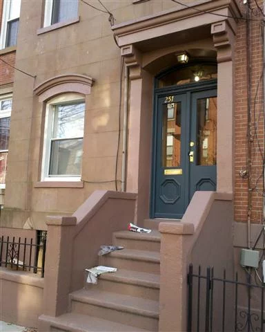 Fantastic 2BR/2BTH plus study (could be used as a 3rd BR) duplex with a private yard and deck 4x6. Unit features modern kitchen with SS appliances, granite counter tops, recessed lighting and hardwood floors. Walking distance from Van Vorst Park, schools and transportation to NYC.