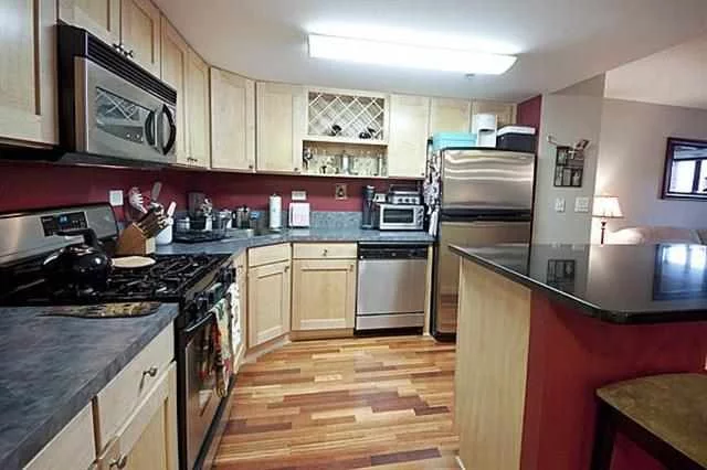Welcome home to this huge one bedroom with terrace, h/w floors and beautiful kitchen which offers beautiful cabinets, stainless steel appliances, abundant storage space and granite island as well. Master bedroom has large open layout and walk-in closet.