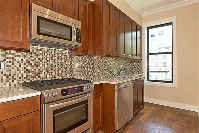 Newly renovated 2 bed 1 bath located on one of Hoboken's most desirable streets. Amenities include beautiful hardwood floors, modern kitchen with granite counter tops, SS appliances, gracious floor plan, central air/heat , and washer/dryer in unit. Easy access to NYC transportation and Hoboken restaurants.