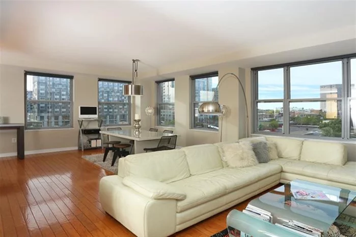 Welcome to Fulton's Landing, nestled in the heart of the ever exclusive Paulus Hook Section of Jersey City. 149 Essex is conveniently located minutes to the Hudson Light Rail, NY Waterway ferry and Path trains to Manhattan. Enjoy all the wonderful neighborhood restaurants, eateries, parks, the waterfront and much more. The draw to this sought after section of Jersey City is its rich history, quaint neighborhood architecture, high- class energy and vibe. It's a unique enclave on to itself.