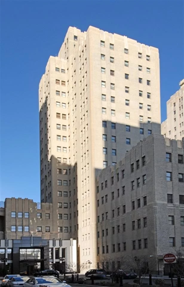 AMAZING NYC VIEWS from this 1 Bedroom Unit on the 19th Floor. The Interiors have been brought up to modern standards, featuring: Stainless Appliances, Stone Countertops, In unit Washer/Dryer, and Beechwood Floors. This particular Unit has views of the Empire State Building and Northern Skyline plus the Statue of Liberty and Ellis Island. This full service building offers: Doorman,  Indoor Pool and Grotto Lounge, Sundeck with Fire-pit, fitness center. Valet parking for add. fee. FREE shuttle to the PATH.