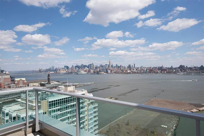 Luxurious 2br/2ba corner unit in full amenity/doorman building at coveted Shore Club. Open floor plan featuring floor- to-ceiling windows, s/s appliances, granite countertops, h/w floors, and NYC views from living room, master bedroom and private terrace. Amazing rooftop deck with Jacuzzi, steam room, sauna, gym, children's play area and screening room. Minutes to PATH and shops on premises. Tax abatement in effect.