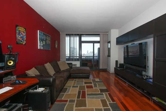 1BR/1BTH in the heart JC Power House District - featuring hardwoods floor thru out, GE Profile appliances, granite counter tops, 42maple cabinets, lavish bathroom w/marble finishes, lovely terrace w/great views and deeded parking. Bldg amenities include a residents lounge, fitness center and conveniently located to NYC transportation.