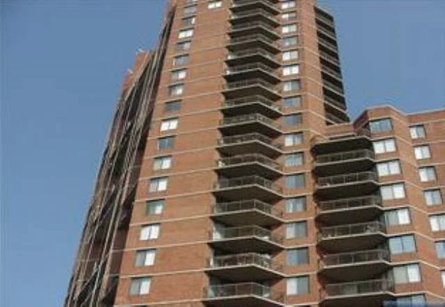 Beautiful duples 2 Bedrooms, 2.5 Baths. Magnificent sunset, well maintained with 1, 446 sq. ft. open living space. Harmon Cove Towers is a beautiful complex with many amenities including 24hr doorman / security, pool, gym, tennis / basketball courts and community room. Easy commute to NYC with transportation on site! School bus picks up at the building.