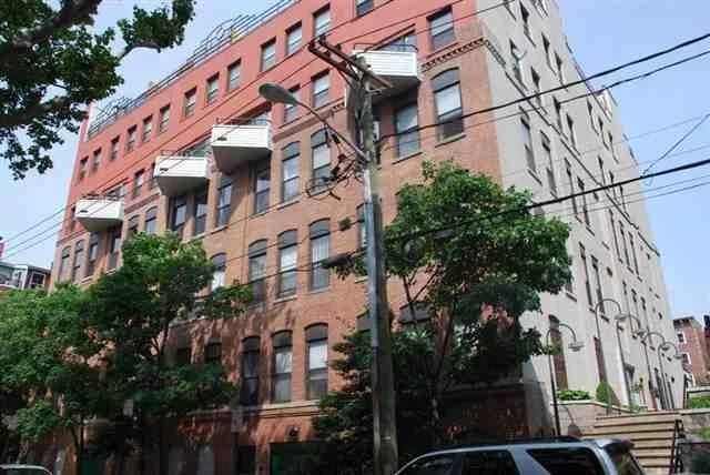Great studio on a desirable tree lined cobblestone street in quiet uptown Hoboken. This studio features HWD floors throughout, high ceilings, central air and a wide open layout. Alcove kitchen w/white cabinets & appliances & nice size pantry. Pet friendly elevator bldg features washer/dryer room on all floors. Nice convenient gym on first floor.