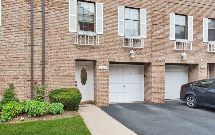 Tri-Level 1900 SF 3/4BRs 2.5 baths brick Townhouse Condominium at private community of Lincoln Terrace. Features: ground level w/entry foyer leads to attached one car garage & driveway extra car; family room that leads to 2 level backyard; half bathroom. 1st Floor - open layout living & dining room; eat in kitchen. 2nd level - master bedroom w/private bathroom; 2 bedroom with another full bathroom, highlights low maintenance, central A/C; washer/dryer in unit, ceramic & hardwood floors, attic is large enough to finish make another room. Only 15 minute commute to NYC