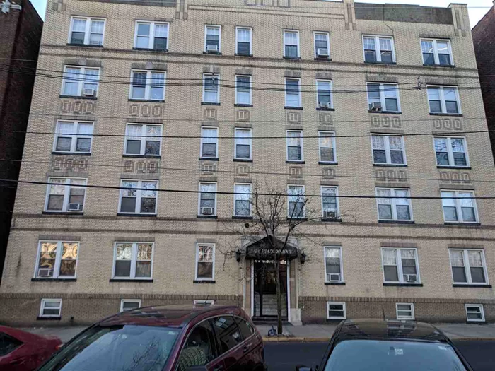 Beautiful one bedroom on 1st floor. Hardwood floors. New kitchen. Easy access to New York. Shopping and restaurants on Bergenline Ave. Laundry room in basement. Maintenance fee includes heat and hot water.