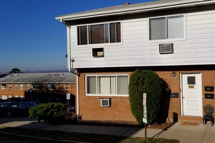 Great Opportunity for a 2 bedroom condominium in North Bergen, NJ. Perfect for NYC & Jersey City Commuters, express bus to Port Authority, minutes to Lincoln Tunnel, RT 3, NJ Turnpike, Light Rail Station just a short ride away on 51st Street. Close to shopping, schools, parks, restaurants and more. Low Taxes, Maintenance includes heat, water, hot water. Includes one outdoor parking space. Pet Friendly, No restrictions on size.