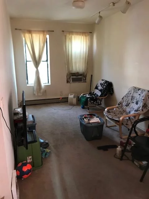 Amazing opportunity to purchase this affordable One bedroom condo in Jersey City. Open floor plan, high ceilings, kitchen with a dishwasher and plenty of cabinet space. The bedroom is spacious with the ability to fit a large bed plus furniture. This apartment is on the 2nd floor, Centrally located with Bus to NYC at your doorstep.
