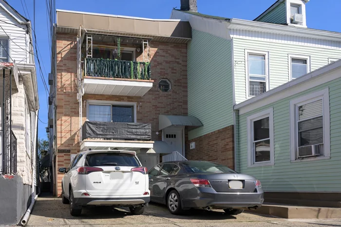 Welcome to this inviting 1 bedroom, 1 bath condo nestled in the heart of West New York, NJ, offering the perfect blend of convenience and comfort. Located near bus transportation, parks, and dining, and just walking distance from NY transportation.