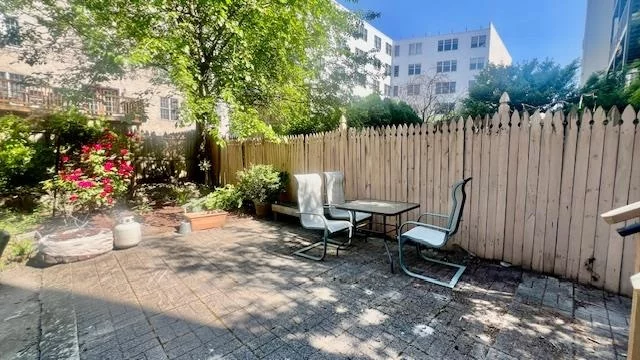 RARE FIND! Who doesn't like a large backyard in an urban setting? How about if it is your deeded PRIVATE backyard with the dimension of 100' x 12.5' and direct access from your home!! One bedroom, One full bath, Private large backyard, Hoboken downtown location, hardwood floor, washer/dryer in unit. Basement for extra storage. Location, location, location, near PATH, buses, ferries, restaurants, shopping and parks. Minutes to NYC.