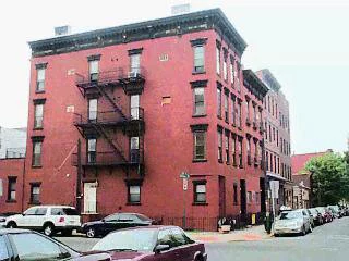 CONVENIENT 1ST FLOOR 2 BR CONDO WITH HUGE PRIVATE YARD. 7 MIN WALK TO PATH WASHINGTON ST AND STORES. RECENTLY RE RENOVATED, NEW TILE AND CARPET FLOORS, NEW APPLIANCES. HIGH CEILINGS, EXPOSED BRICK. SHOWS GREAT.