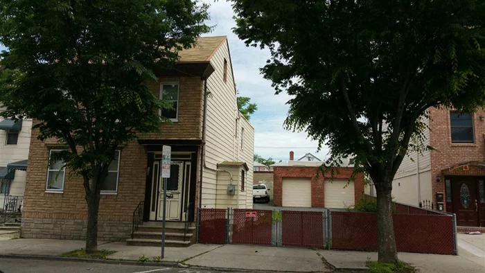 Two-family home on 25'x93' lot to be sold as a package with adjacent 25'x93' lot (134 Beacon). Well maintained home could be perfect for home owner, investor, or builder. Just a short distance to Journal Square Path, bus, transportation and Holland Tunnel.