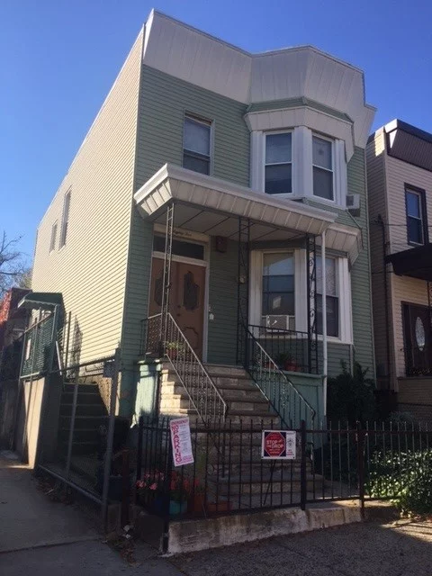 WELL MAINTAINED 2 FAMILY HOME FEATURING 1 AND 2 BEDROOM APTS WITH NEW SEPARATE HEAT & HOT WATER. ORIGINAL PINE PLANK FLOORS AND HIGH CEILINGS. EXCELLENT WESTERN SLOPE LOCATION - CONVENIENT TO NYC BUS TRANSPORTATION