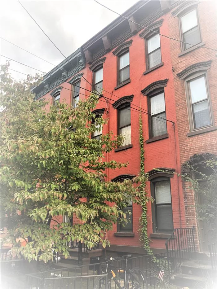 Calling all Investors, Contractors, Visionaries. make this historic row house into your dream home/investment. Timeless Location- located 2 blocks from the Grove PATH, and, All downtown is offering