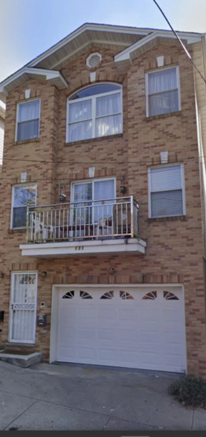 GREAT 2 FAMILY IN JOURNAL SQUARE VECINITY CLOSE TO ALL PUBLIC TRANSPORTATION ROUTE 440, 1&9, NJ TURNPIKE LIGHT RAIL SYSTEM 3 BEDROOMS AND 2 BATH ON EACH FLOOR FINISHED BASEMENT HARD WOOD FLOORS. RENT IS BELOW MARKET VALUE