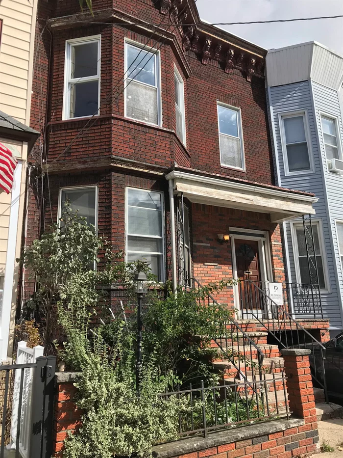Calling all builders and investors, this home awaits your imagination!  This is the opportunity to own in Jersey City Heights. You will be just minutes away from the area of Central Avenue, a shopping district with restaurants and parks.  Selling AS IS.