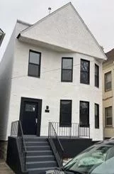 Fully renovated 1st floor apartment. 2 Bedrooms, 2 Baths in a great part of town. One block away from Hudson River and public transportation. Close to shopping and great restaurants!!