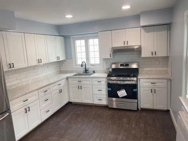 Location, Location, Location! 10 minutes from Journal Square PATH station is this lovely apartment with newly renovated kitchen and bathroom, huge 2 bedrooms with very large living room. Near shops & restaurants and next to all major highways and transportation.