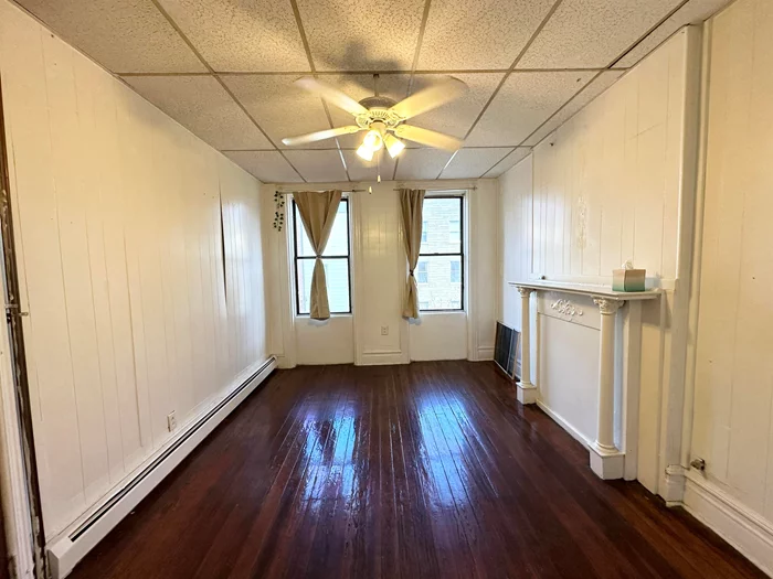This 2bed/1bath railroad style unit is located at 319 8th St. #3L downtown Jersey City in the historic Hamilton Park district. The rent is $2, 200. Tenant is responsible for Hot-water, electricity, and gas. This unit has hardwood floors throughout the rooms except the kitchen and bathroom. This unit is only a 10 minute walk to Newport PATH train and about a 15 minute walk to the Grove St. PATH station. Unfortunately there is no laundry in the unit or in the building, however there is a laundromat 1 block away. This is conveniently located close to public transportation, parks, libraries, coffee shops, salons, bars, restaurants, & 1.5 blocks from Hamilton park. GREAT LOCATION, GREAT PRICE! Available ASAP. will not last!