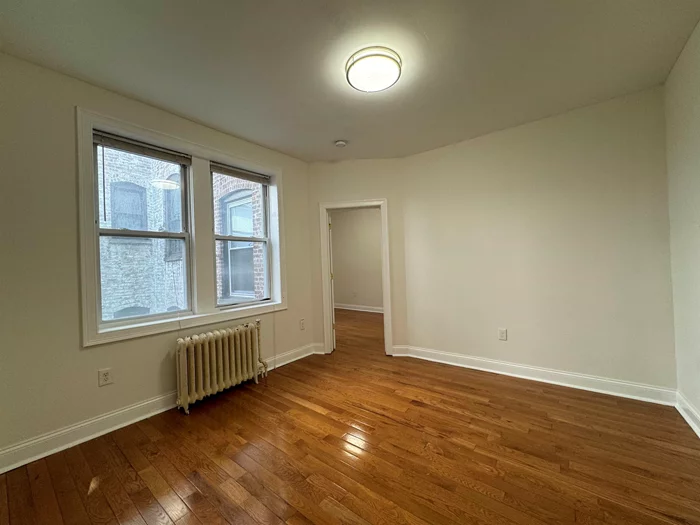 Location! Location! Welcome to this UPDATED spacious one bedroom on a convenient Park Ave in West New York! Supermarket located right across the street as well as NYC Transportation. Schedule a tour today!