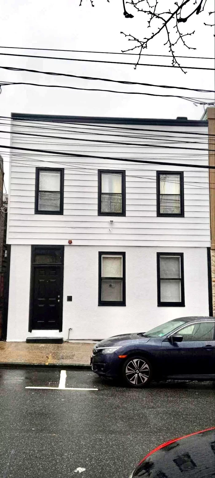 Newly renovated 1 bed 1 bath with stainless steel appliances, new floors, updated bathroom, and freshly painted.  Commuter friendly! Easy access to NYC. Conveniently located near bus stops, schools, restaurants and more! 1 month Broker fee, 1.5 security, credit check, income verification, background check required. No pets please. Owner may consider a cat.