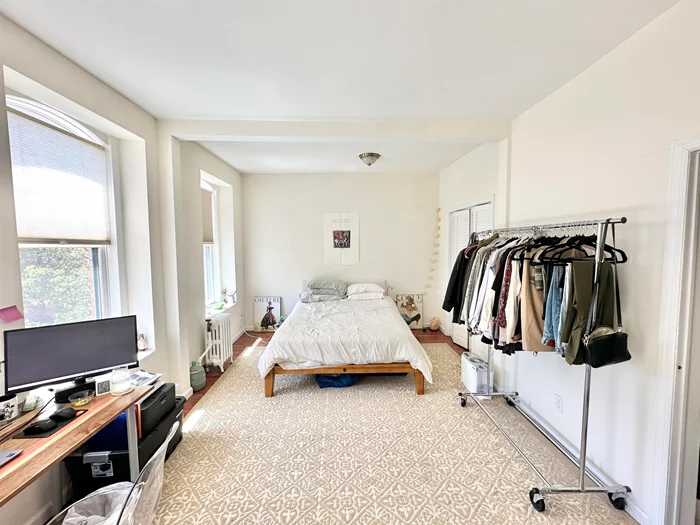 Location, location, location! 148 Mercer St. Downtown Jersey City, NJ 07302! Brownstone apartment with a 5 minute walk to the GROVE ST PATH STATION. 1 bed/1bath 750 sqf. $2, 700 per month! spacious bedroom with closet. Hardwood floors throughout. Large eat in kitchen w/ dishwasher and stainless steel appliances. Very well maintained building. Available 01 June.