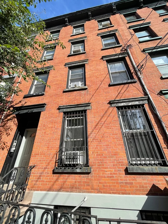Great, Modern Two Bedroom apartment...just a 5 minute walk to the Grove St Path Train. Hardwood floors, exposed brick and high ceilings with exposed wood beams. Just steps to all kinds of shopping, restaurants and entertainment/Newark Ave Pedestrian Plaza. 2 blocks to Historic Van Vorst Park. Heat and Hot Water Included in rent! Won't Last!!