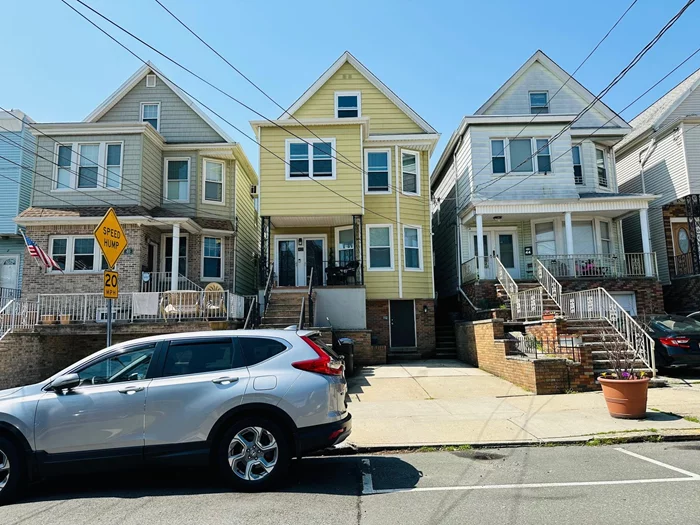 Bright and airy two bedroom apartment on the 1st floor of an owner occupied home. With beautiful hardwood floors, stainless steel appliances and very close to public transportation, local shops, restaurants and easy access to and from the NJ Turnpike and Route 440.