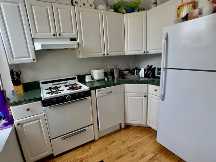 AVAIL 7/1 -- Gorgeous 3 Bed/1 Bath in prime Hoboken location. This 3 bedroom unit features exposed brick, high ceilings, hardwood floors and dishwasher. This excellent location puts you close to all shopping, nightlife, restaurants, parks, schools, houses of worship, mass transit, and more! Schedule a viewing today! *Pictures of similar unit