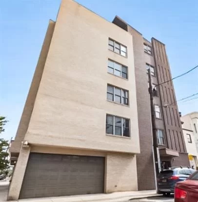 2 Bed 1 Bath Condo for rent. Just minutes to bus stop that goes directly to NYC, shopping plaza for anything from gym, grocery, mall and food.