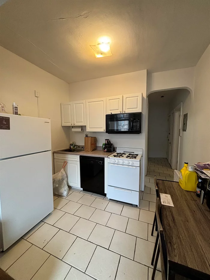 2 bed/1 bath in trendy downtown Hoboken. Walk into hardwood floors spread throughout the apartments with two nice size bedrooms and living space with great natural light. Washer/dryer room in the neighboring building. No pets. Available 7/1!