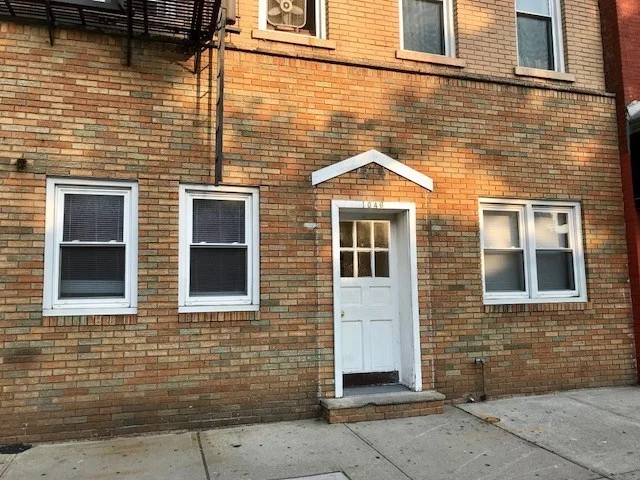 One bedroom apartment with hardwood floors located on the 2nd floor of a multifamily home. Located near public transportation to NYC. Shopping & Restaurants. Tenant pays utilities. No pets. Non smoking building. Coin operated washer/dryer in basement.