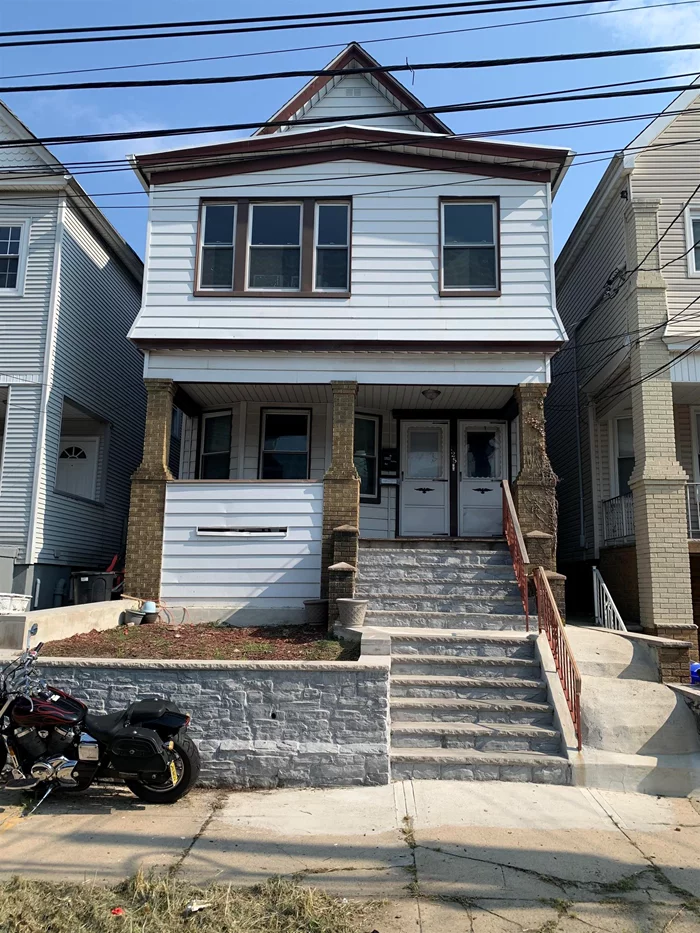 Spacious Duplex Apartment in Bergen Point Bayonne. It is very close to the Bayonne bridge and in a quiet area. It consists of 4 bedrooms 2 full baths formal living, dining, big kitchen with a lot of closets and a family room with laminated hardwood floors. Hook up Washer and dryer in the basement.