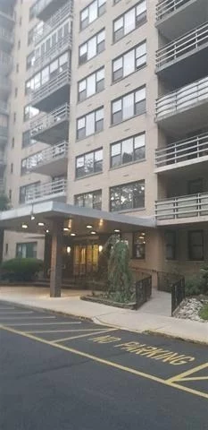 Spacious & Bright 1 BR unit in the prestigious St. Pauls Complex. This commuters dream is located just a couple of blocks from the Journal Square PATH Station & NJ transit. 24 hr doorman & security. Pool, fitness center and parking available for an additional fee. The rent includes Heat, Hot water. Close to NYC, parks, school, shopping center, and more!! Available Now!!!