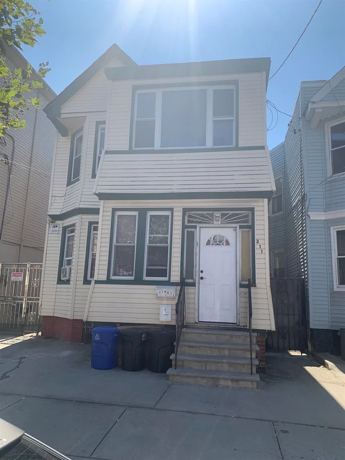 Charming Spacious 4 bedrooms 1 bath with Living Room features high skylight ceiling new floors throughout all utilities are separated Close to NJ transportations light rail, shopping area mall, school , parks & university Route 440, 1 & 9 & NJ Turnpike.