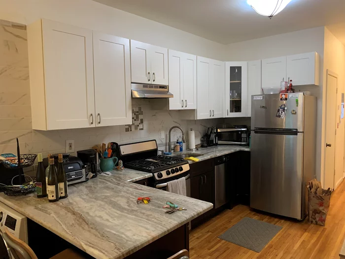 Renovated modern 2 bedroom Downtown Hoboken apartment. Close to PATH, NYC bus, and NJ Light Rail add convenience to any commute. Near the park and easy access to shopping and parking garage nearby. Apartment features hardwood floor and a washer/dryer in the apartment. Modern fixtures throughout.