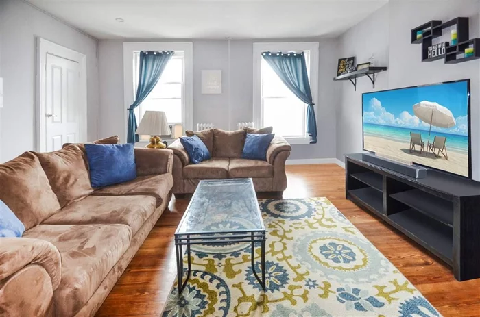 Move right into this 3 Bedroom/ 1 Bathroom condo in Downtown Hoboken just 4 blocks from the PATH! Very spacious layout, with a huge Living Room, 3 good sized bedrooms, tin backsplash in Kitchen, hardwood floors throughout, 8ft windows, french doors, ceiling fans, large storage space and coin-operated washer/dryer in basement. Heat & Hot Water included.