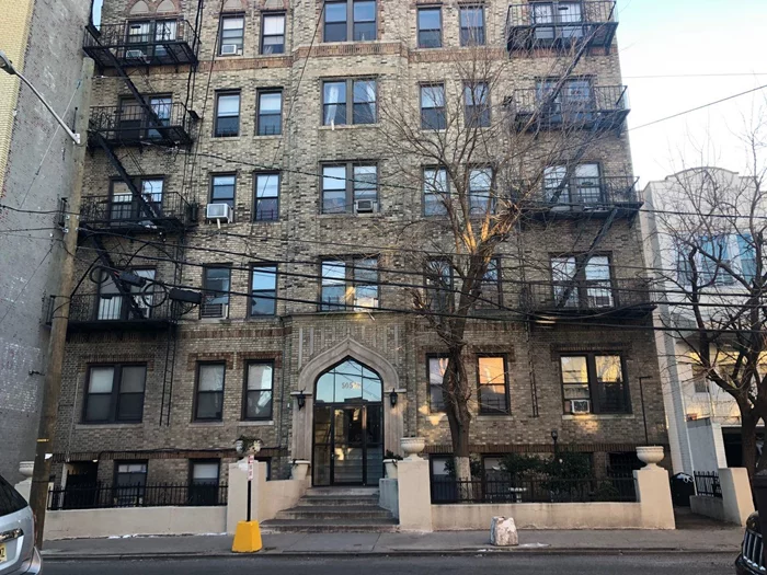 First floor Large 1-Bedroom Apartment Available For Rent! Heat and hot water are included. Clean, quiet, safe and secure building. No Pets Allowed. Apartment is situated in a very convenient location with only a 10-15 min commute into NYC! Will not last.